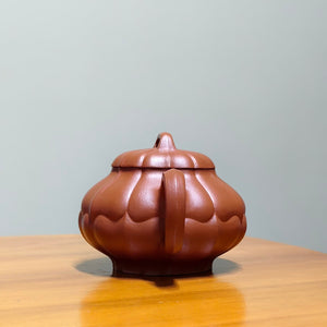 宜興紫砂朱泥筋紋合菱壺140CC經典壺型半手工壺