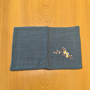 棉麻梅花刺繡茶巾綠色