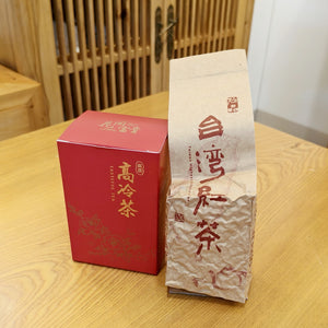 梨山紅烏龍茶的包裝4兩一盒