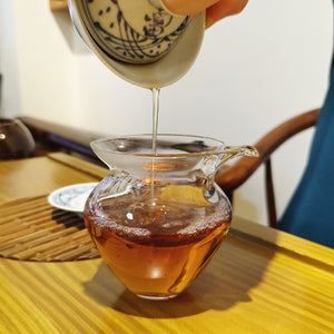 民國80年代杉林溪烏龍老茶琥珀色的茶湯