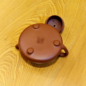 紫砂壺宜興原礦生砂朱泥子冶石瓢壺底部落款