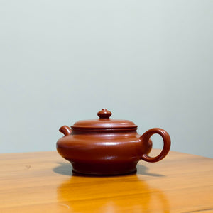 宜興紫砂朱泥虛扁壺150CC