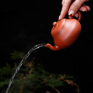 宜興紫砂清水泥君德壺140cc.