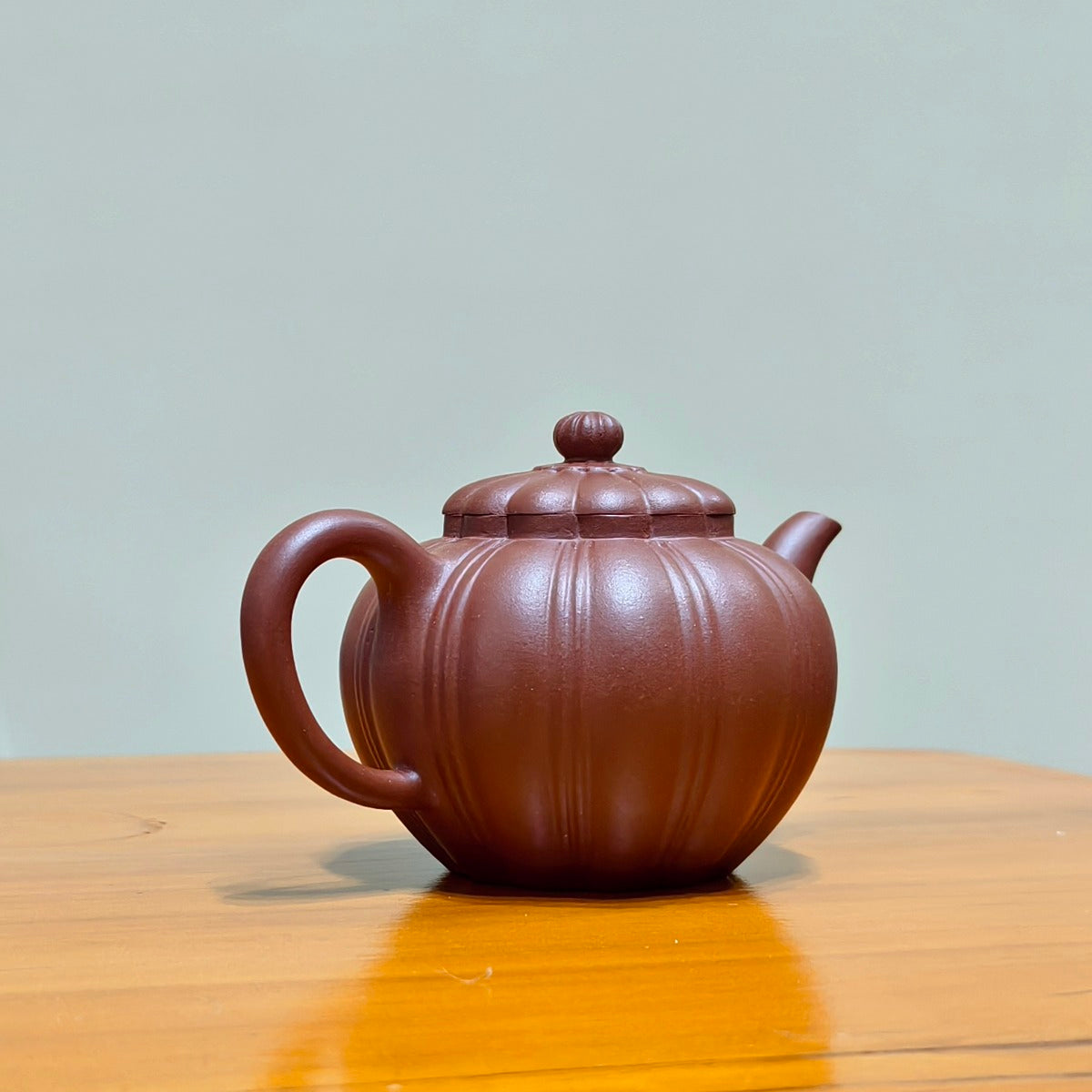 宜興紫砂壺紫泥筋紋菊花瓣壺180CC