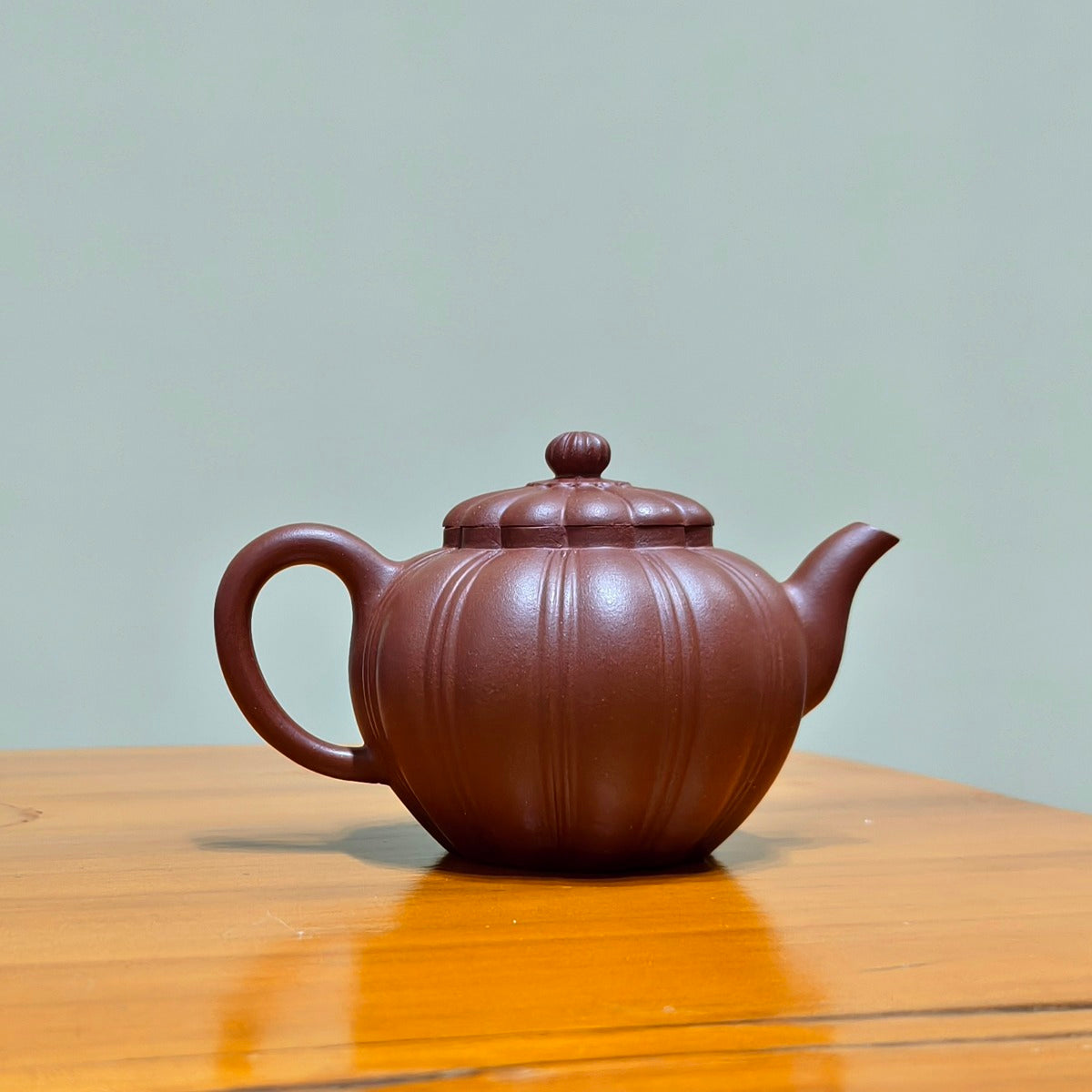 宜興紫砂壺紫泥筋紋菊花瓣壺180CC