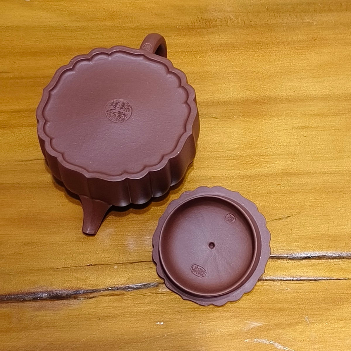 半手工宜興紫砂壺紫泥筋紋錦雲壺160CC