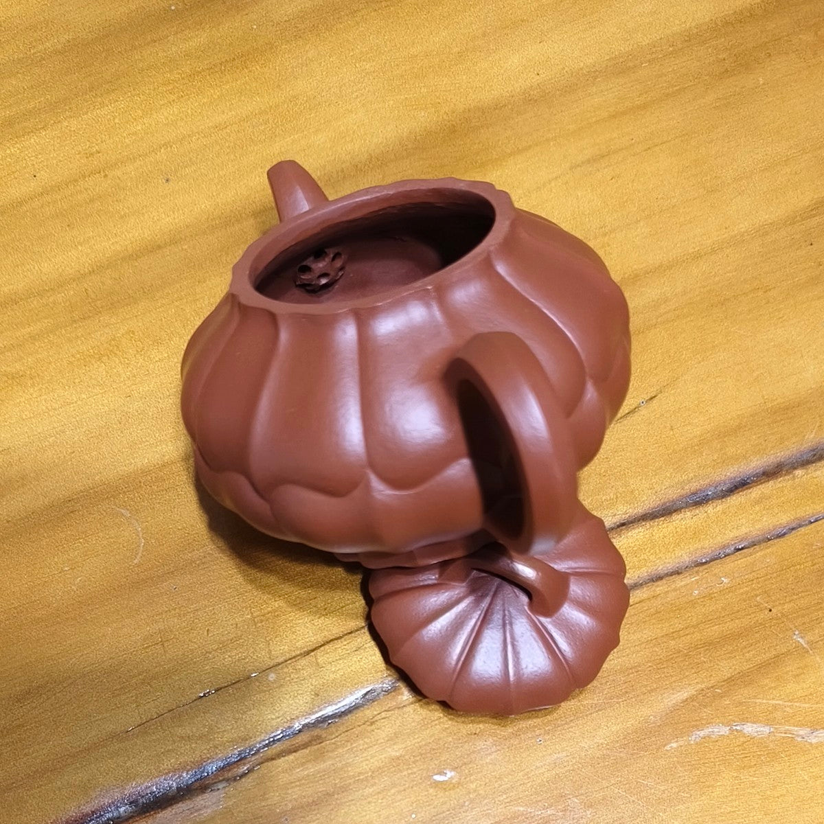 宜興紫砂朱泥筋紋合菱壺140CC經典壺型半手工壺內推出水孔