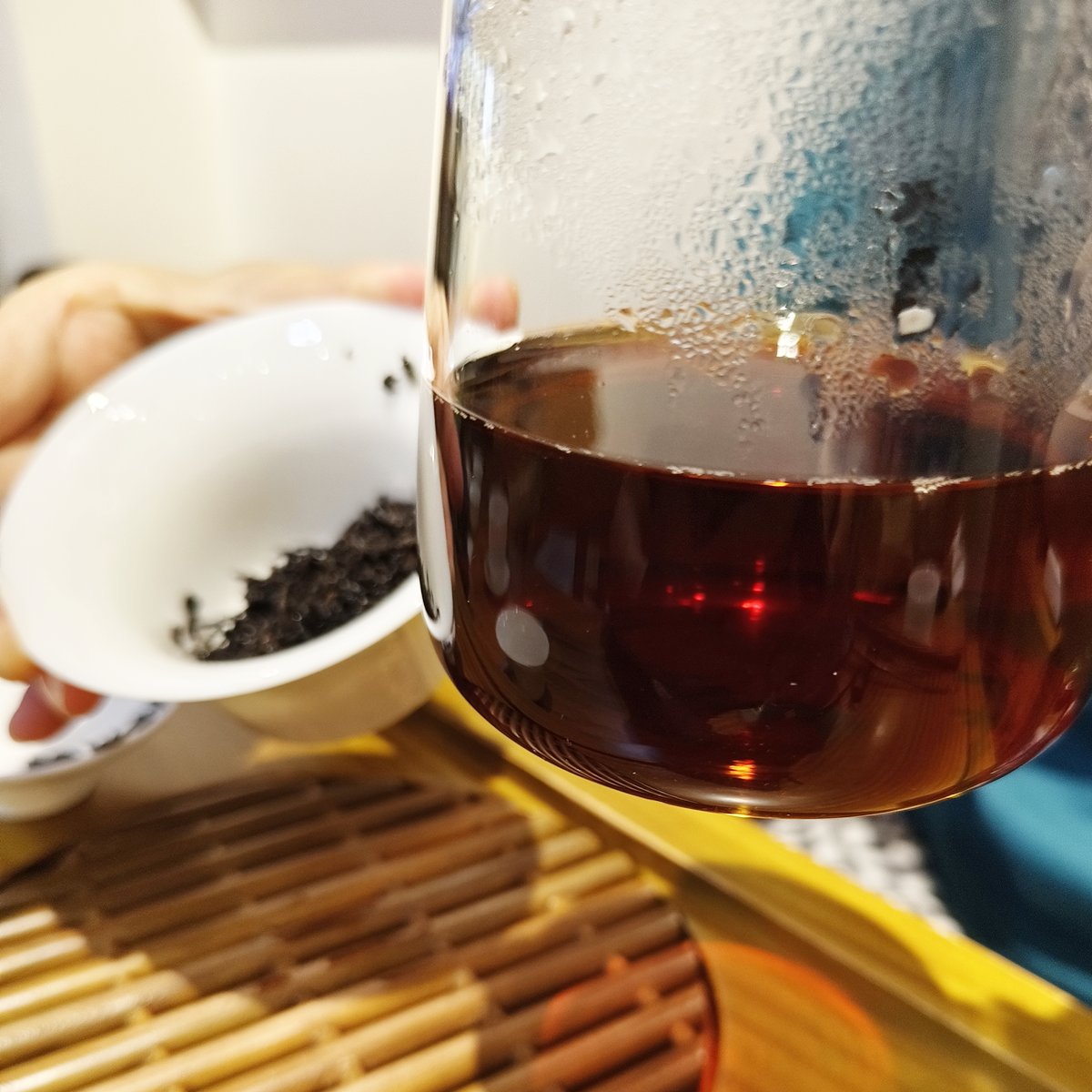 2008年可以興祥雲禮茶90年代宮廷熟普洱散茶