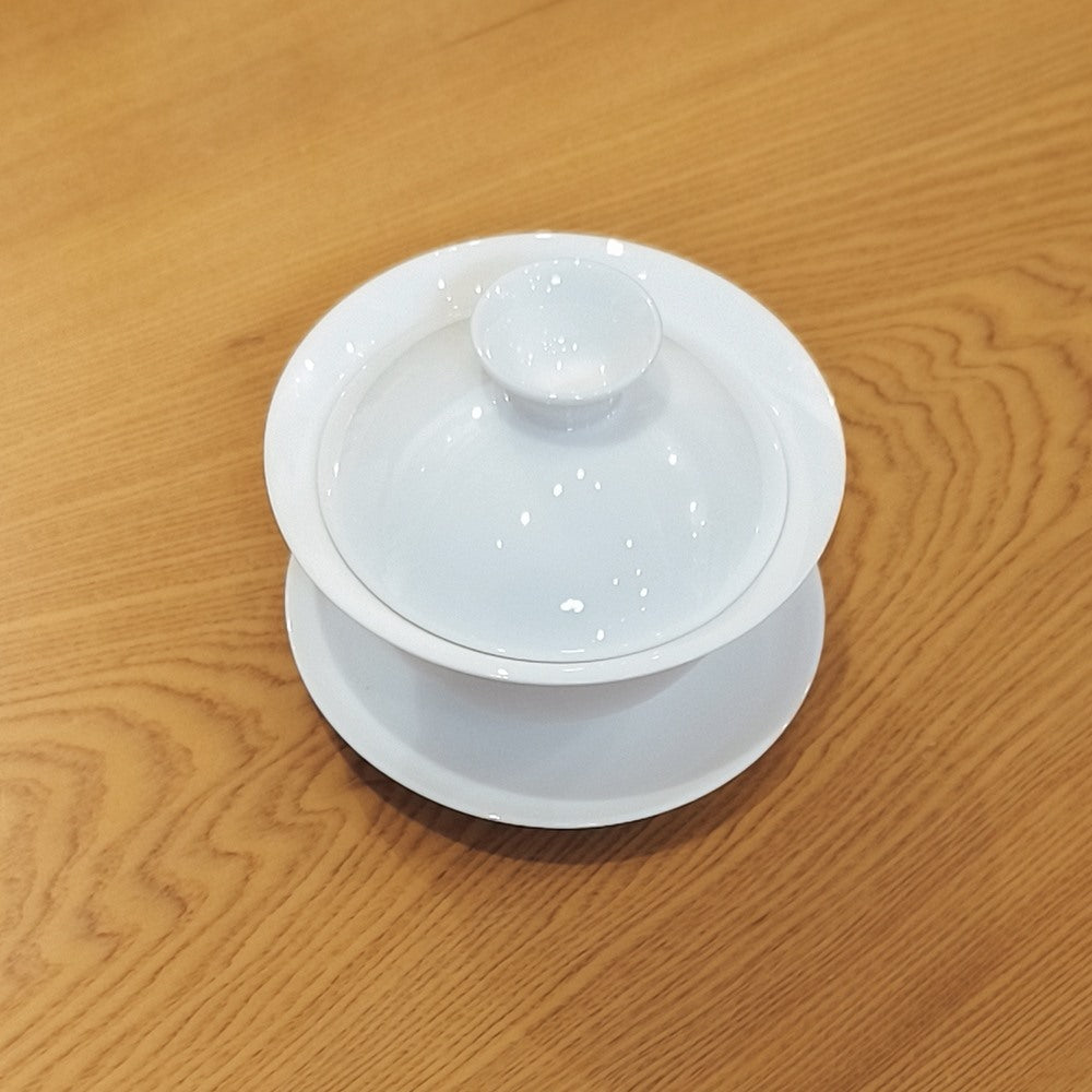 蟹文 白漆 蓋付椀 4組 羊脂玉瓷蓋碗150cc-若水款式高溫窯燒釉質溫潤好清洗150CC – 嵐雲茶業