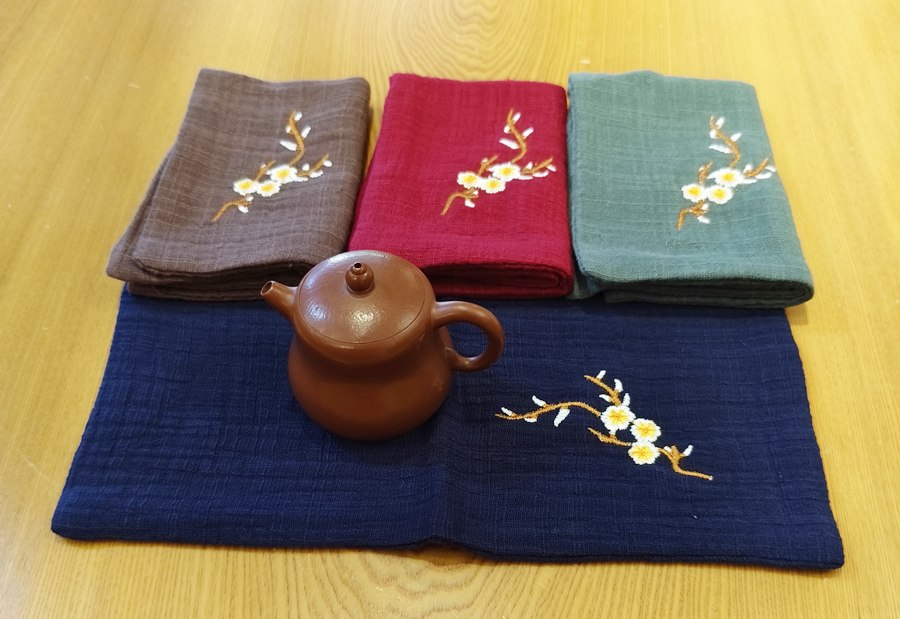 棉麻梅花刺繡茶巾