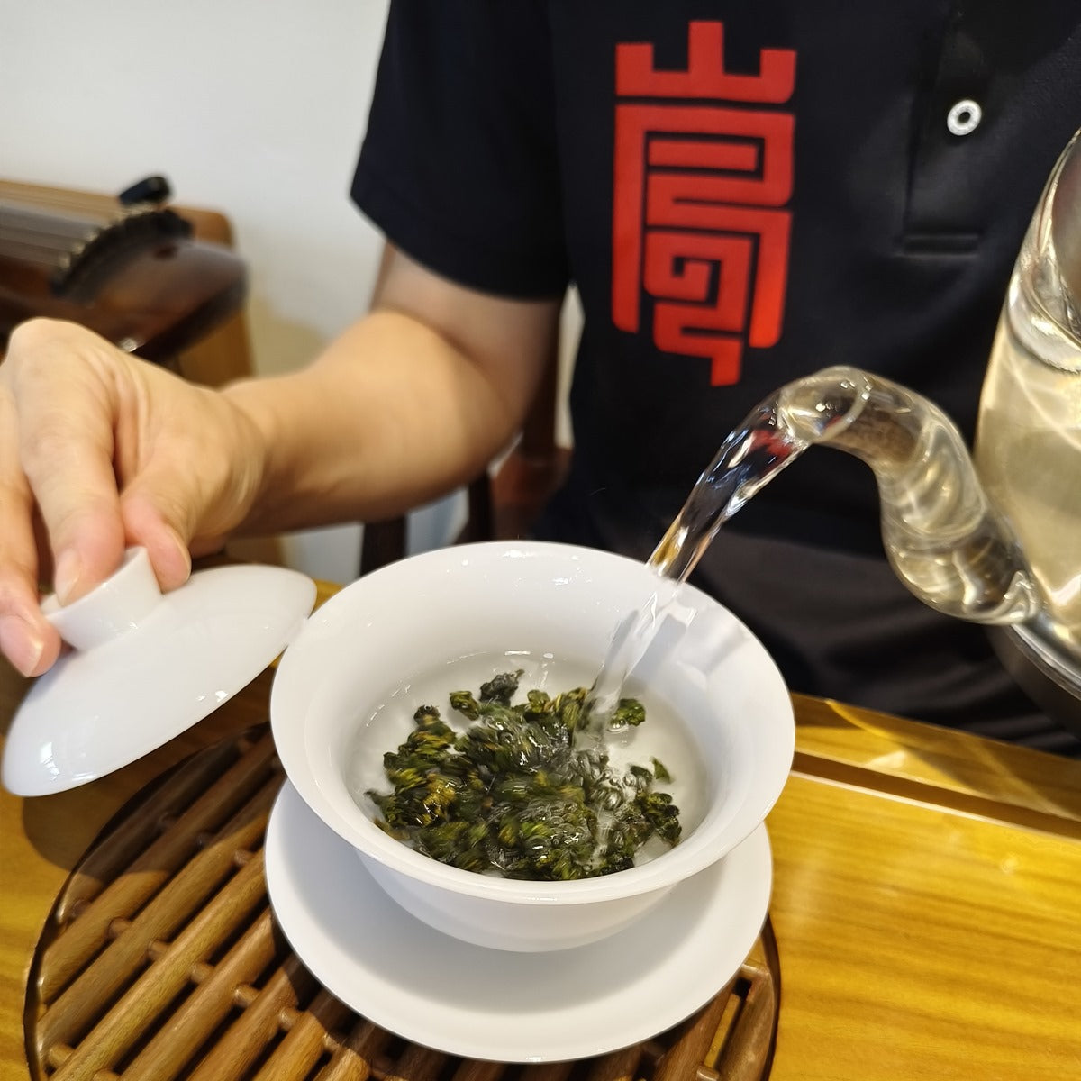 以90度的熱水沖泡的2025春茶大禹嶺高冷茶
