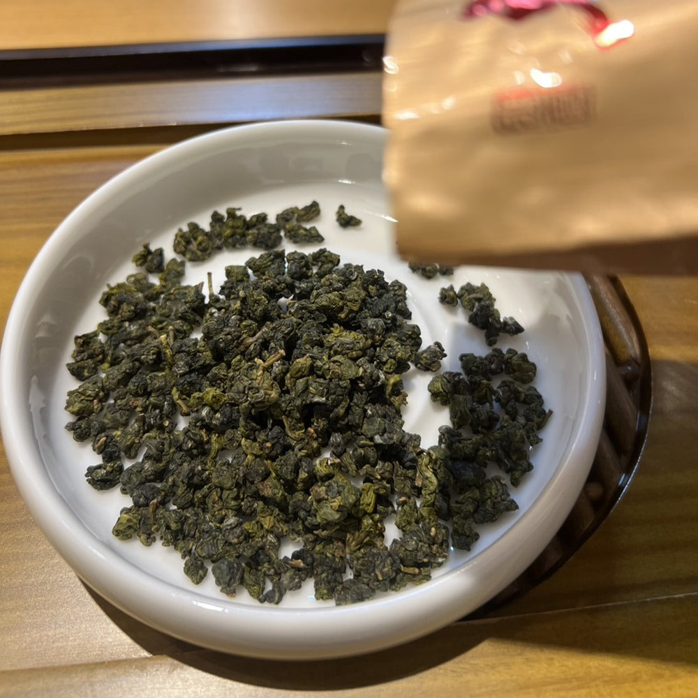半球型的2025年春茶杉林溪龍鳳峽高山茶 