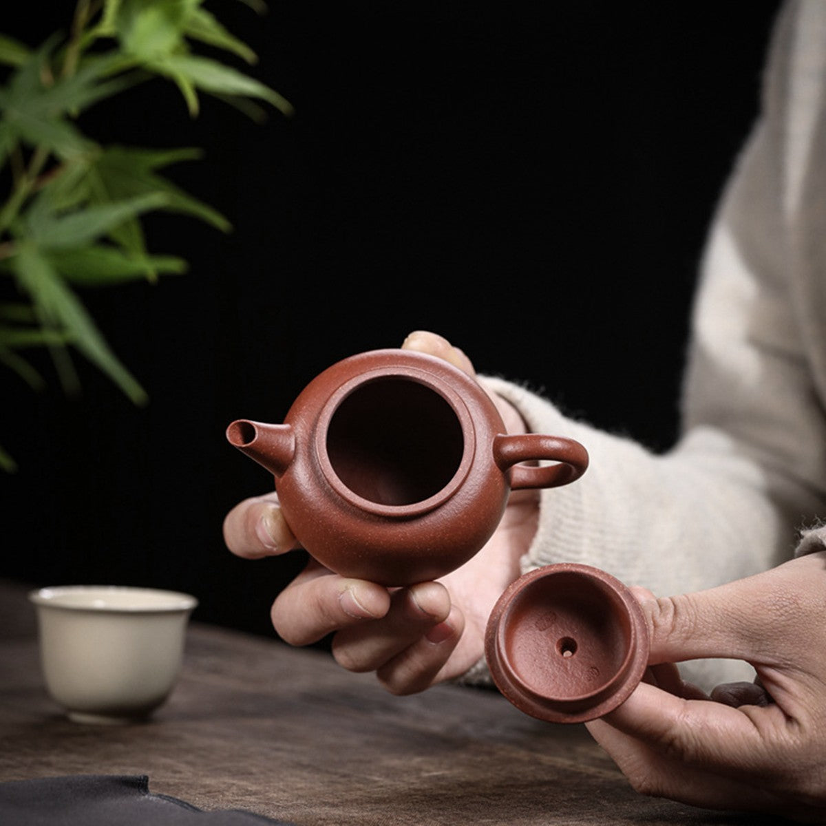 宜興紫砂壺紅降坡泥匏尊水平壺110CC
