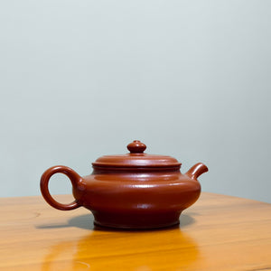 宜興紫砂朱泥虛扁壺150CC