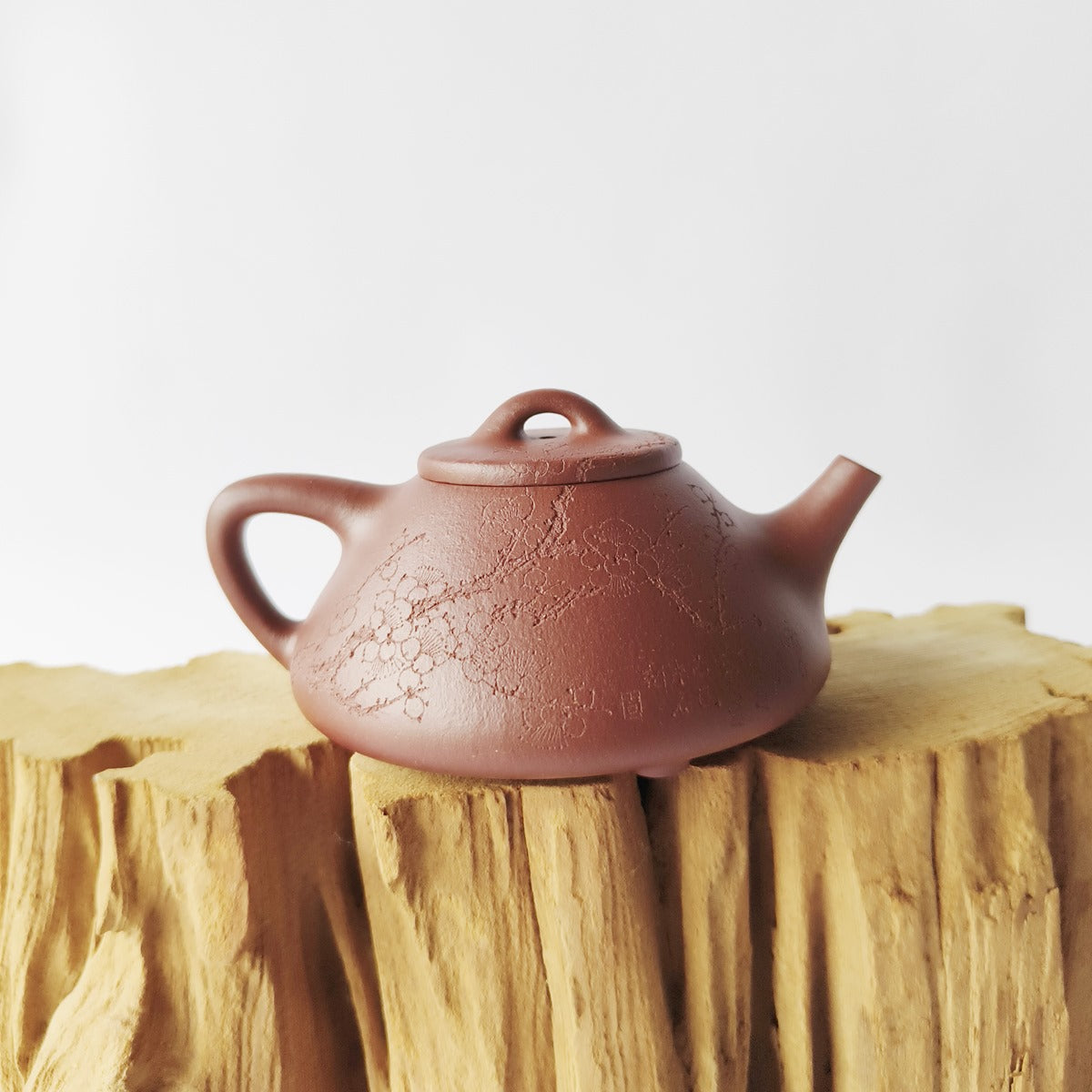 宜興紫砂壺全手工紅降坡泥子冶石瓢壺220CC精美刻繪梅花– 嵐雲茶業