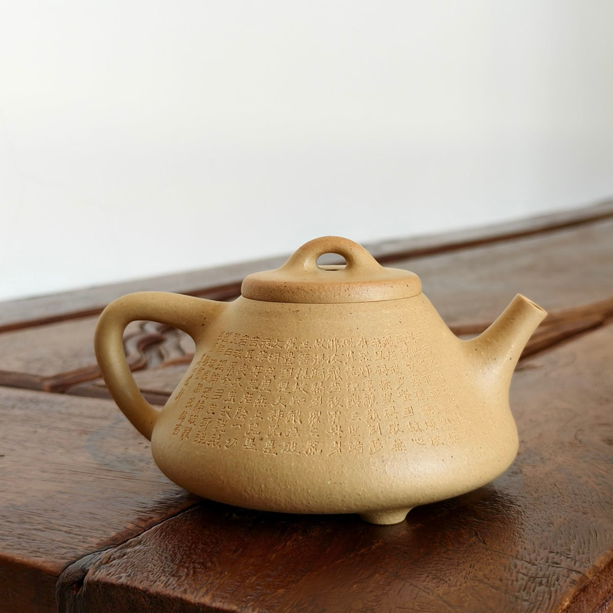 宜興紫砂壺　本山緑泥　瓦瓢壺　約130ml 宜興紫砂壺｜本山綠泥子冶石瓢壺全手工刻心經220CC原礦無酸洗很適合泡