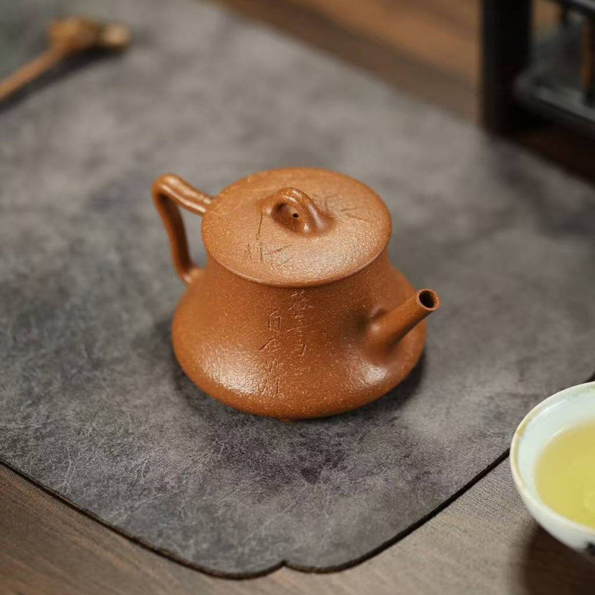 降坡泥三足竹瓢壺110cc