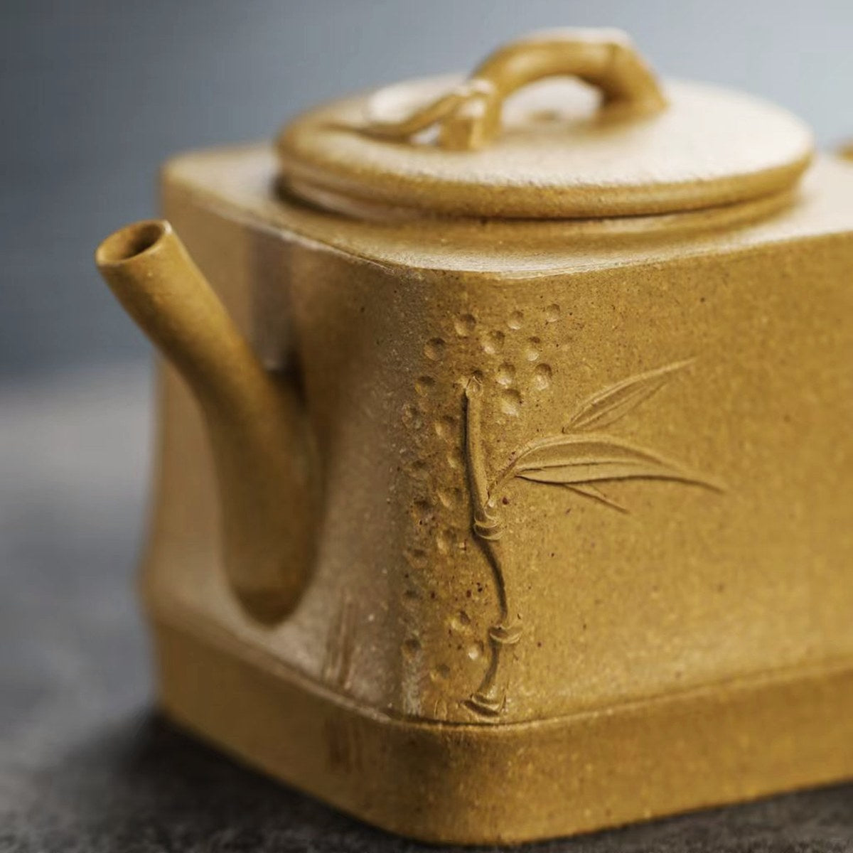 宜興紫砂壺段泥四方竹韻壺120cc 出水