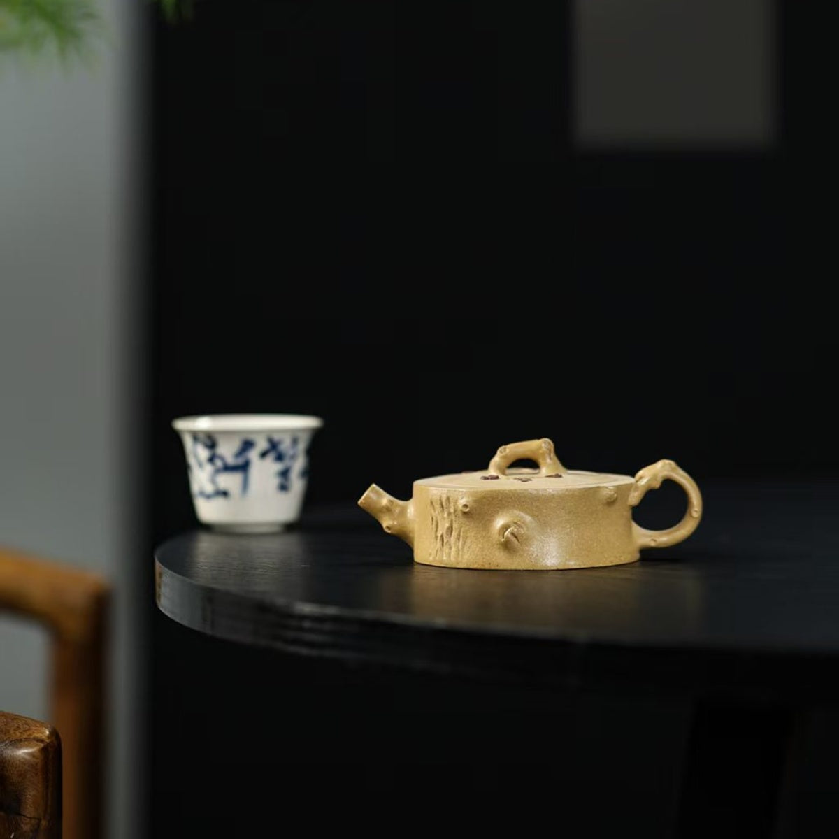 宜興紫砂　梅花壷 宜興紫砂壺｜段泥樹樁梅花迎春壺半手工製作50CC迷你小品茶壺– 嵐雲茶業