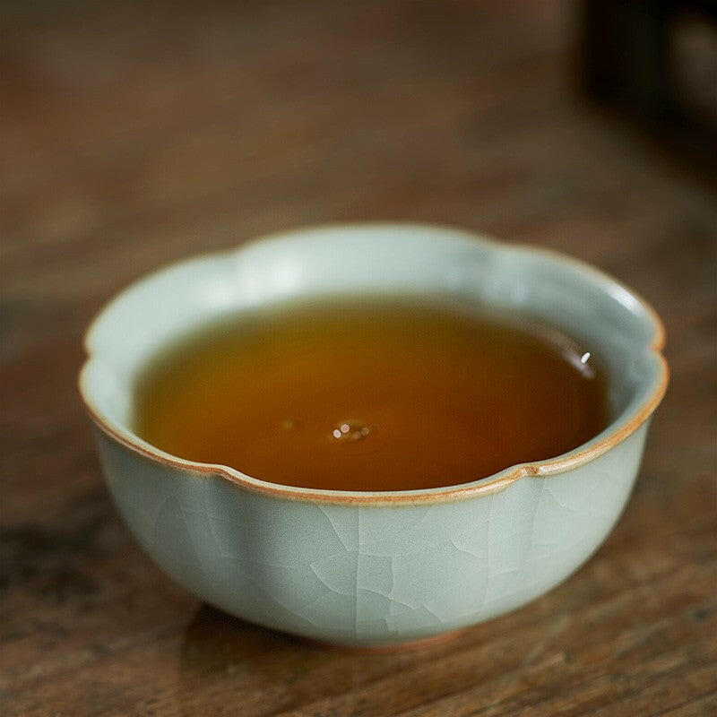 梅花型　影青台杯　宋時代 4K】宋代耀州窯青釉刻花花卉紋梅瓶。360度無死角4K高解析度給你看